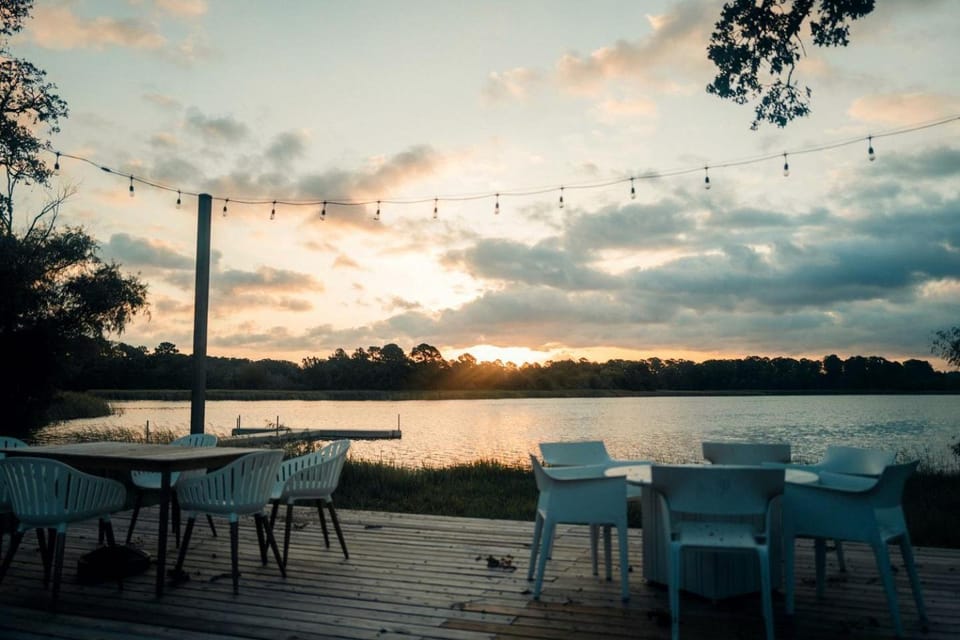 Beautiful Lakefront Glamping Cabin with Fire Pit and Lake Views near Austin, Texas Cabin in Bastrop