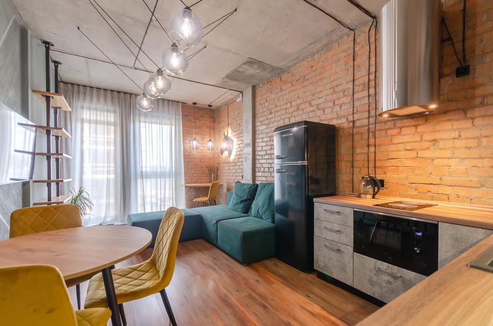 Living room, Seating area, Dining area, pet friendly, stove