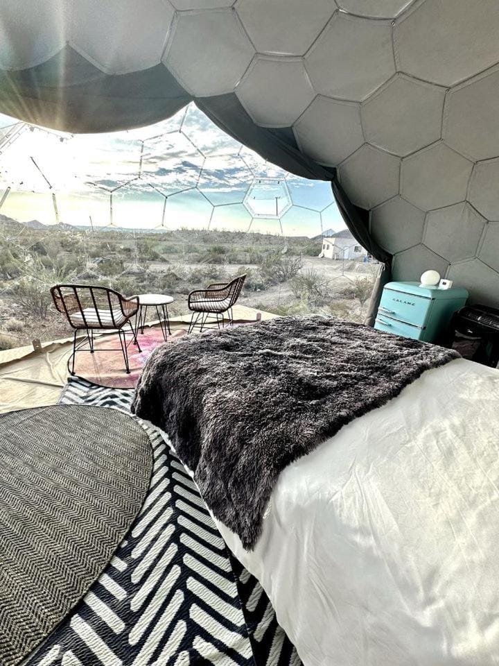 Romantic and Unique Geo Dome Perfect for Stargazing and a Weekend of Exploring Terlingua Ghost Town Luxury tent in Big Bend National Park