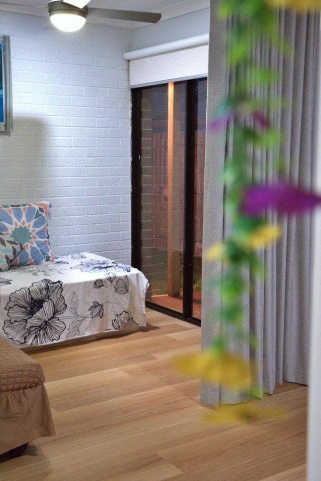 Spacious & cozy retreat in Melbourne west Villa in Truganina