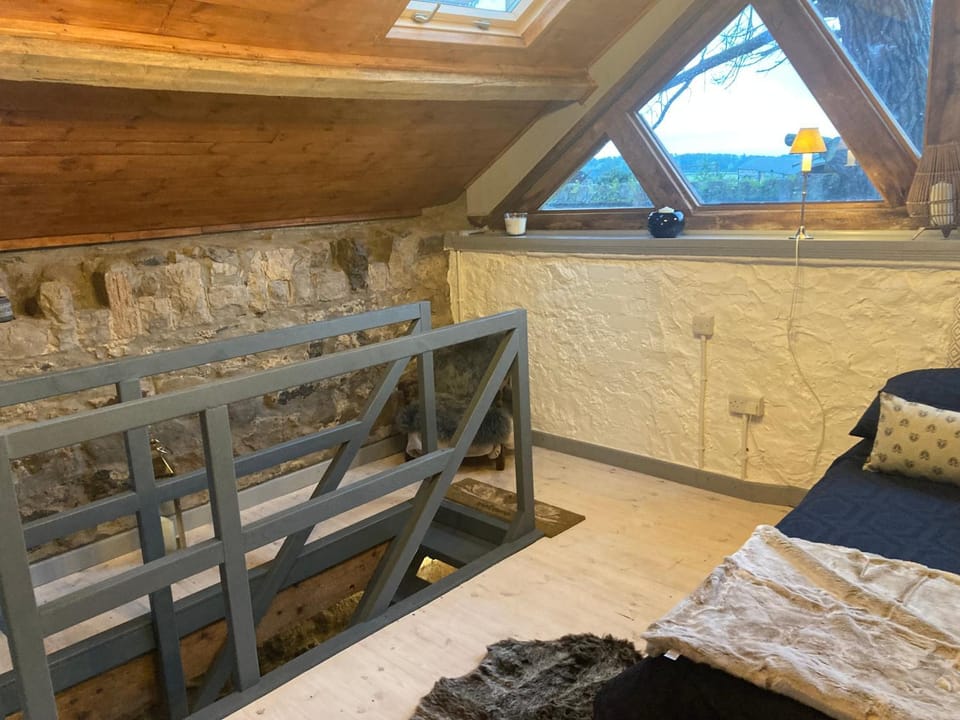 Bed, View (from property/room), Photo of the whole room, Bedroom