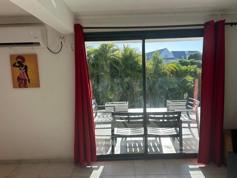 Papaye bas de villa Apartment in Le Gosier