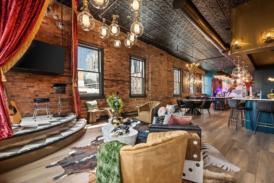 The Velvet Songbird Downtown Luxe Sleeps 24 Apartment in East Nashville
