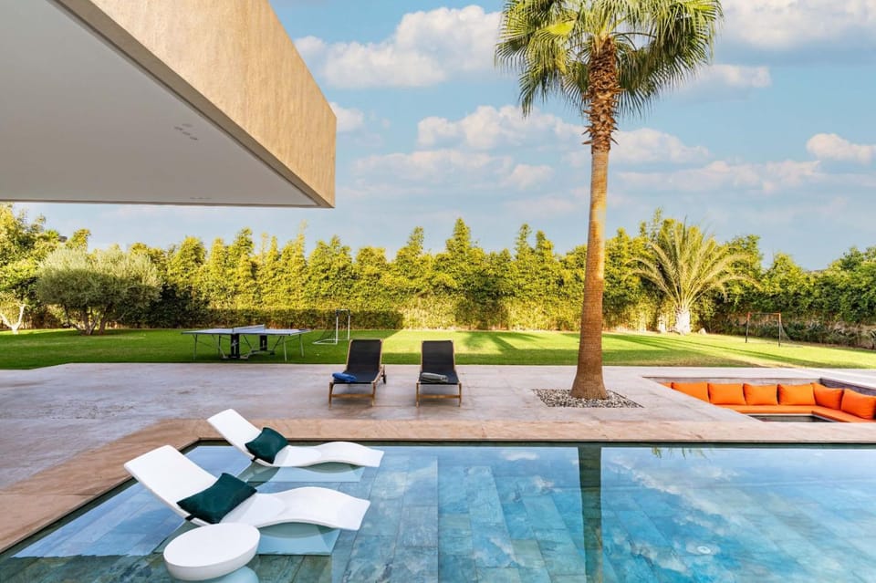 Villa Issa, grande piscine et jardin privatif Villa in Marrakesh-Safi