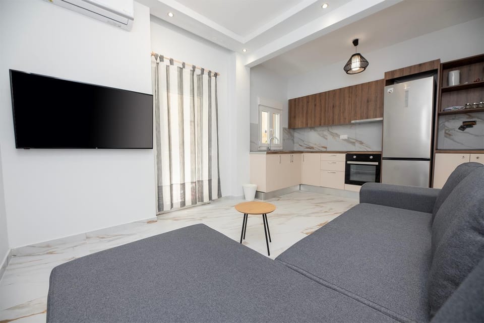 Kitchen or kitchenette, Living room