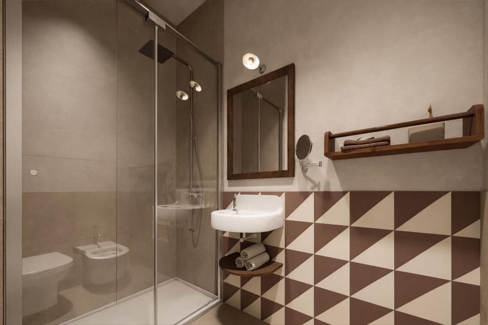Shower, Toilet, Bathroom, towels