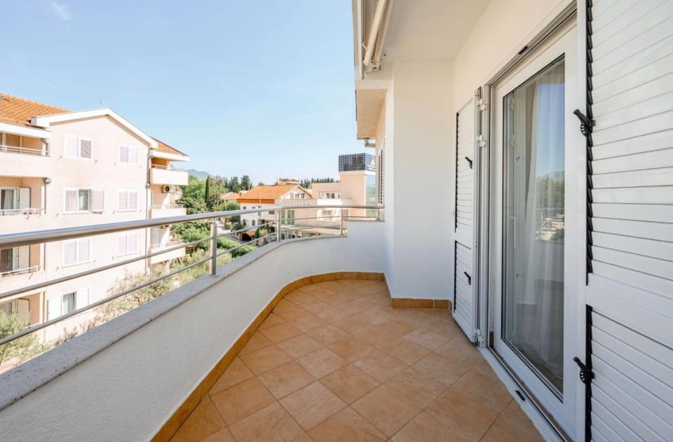 Aurea Tivat Apartment Apartment in Kotor Municipality