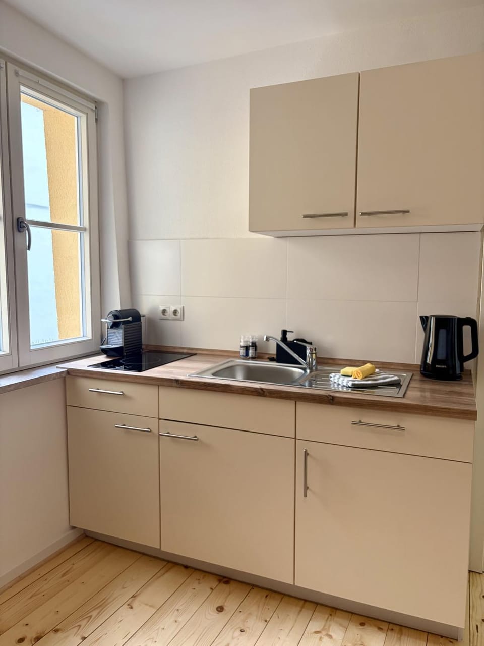 Kitchen or kitchenette, kitchen