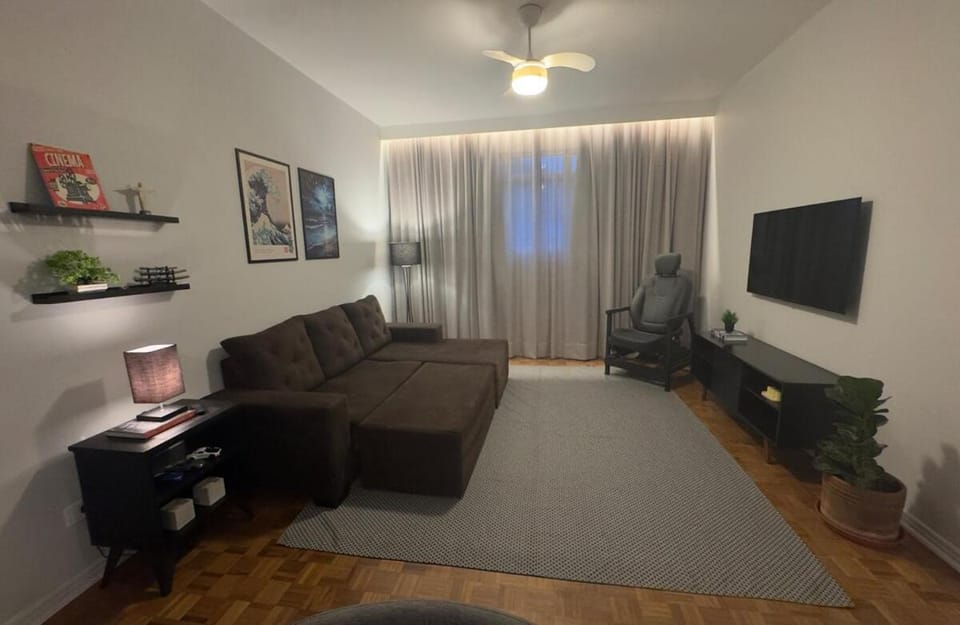 Apto Recém Reformado com Ótima Localização Apartment in Campo Grande