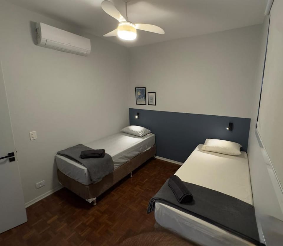 Apto Recém Reformado com Ótima Localização Apartment in Campo Grande