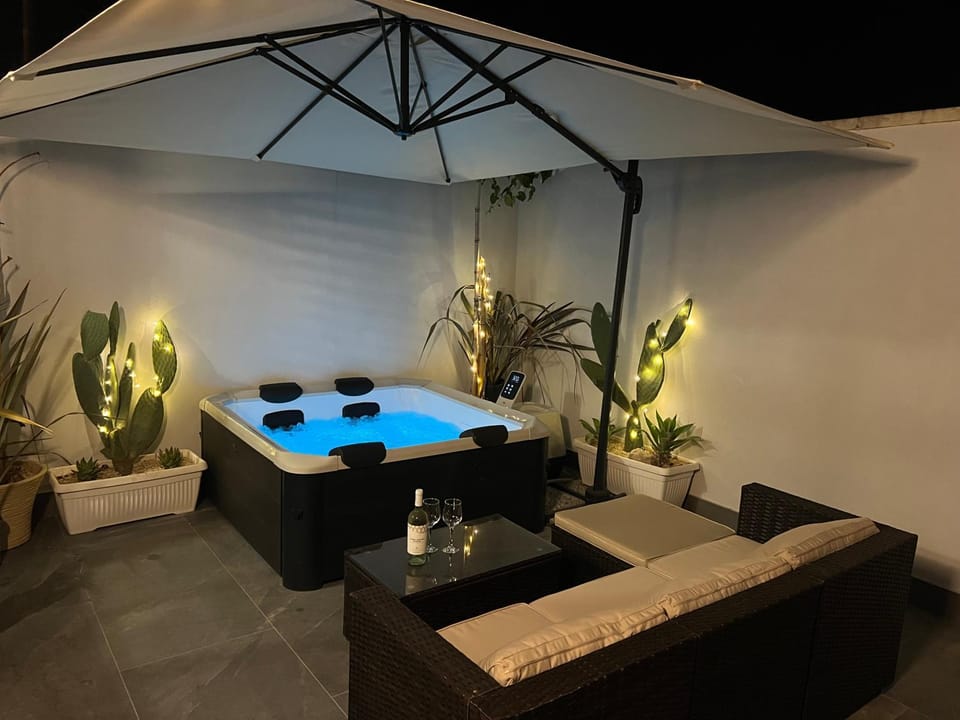 Hot Tub