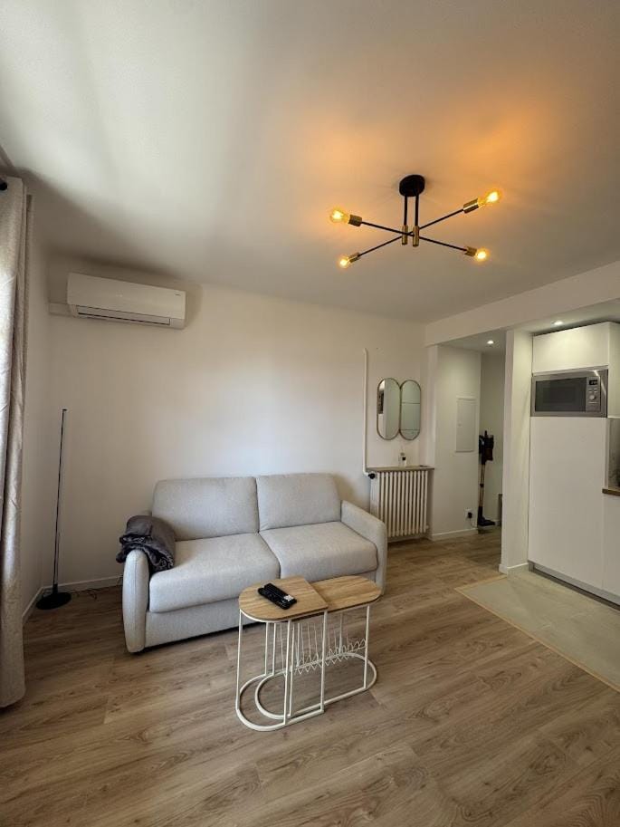 SamSeaView Apartment in Antibes
