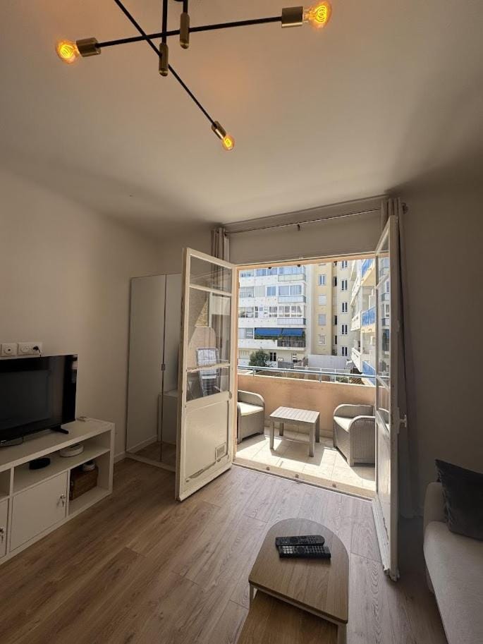 SamSeaView Apartment in Antibes