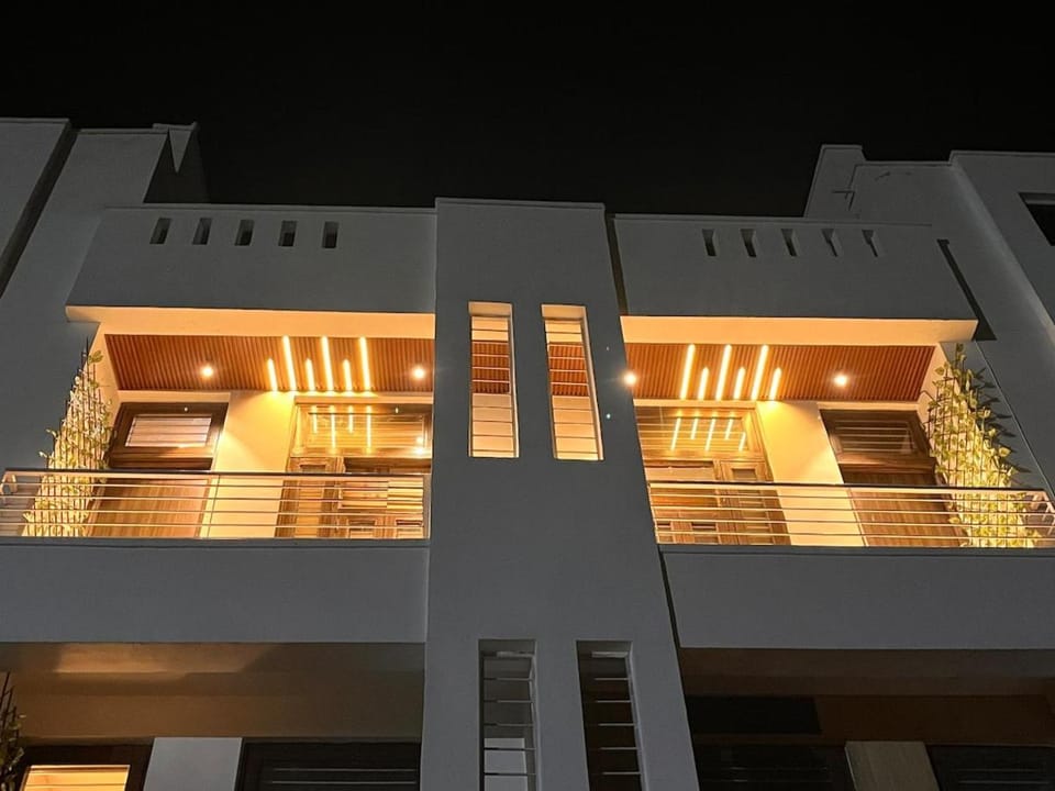 Ophelia Apartment in Uttar Pradesh