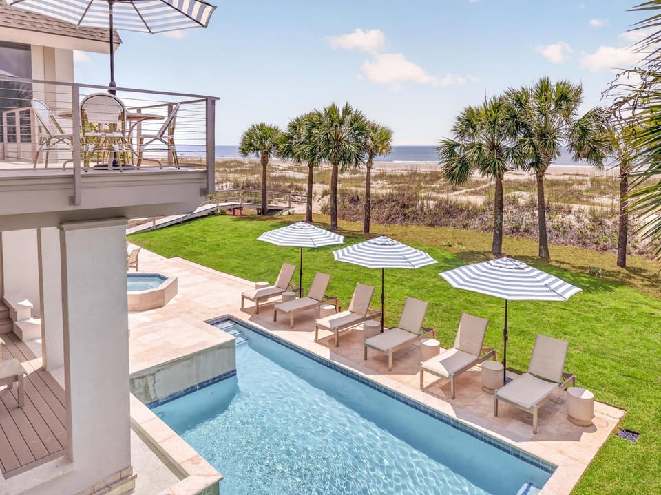 23 South Beach Lagoon Dr: Sea Pines House in Hilton Head Island