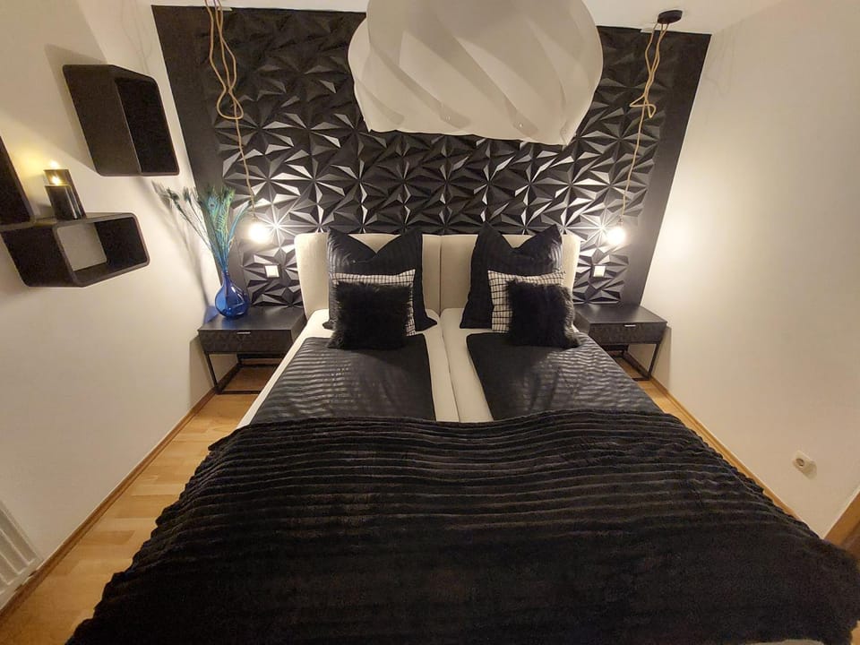 Glücksschmiede Black & White Apartment in Passau