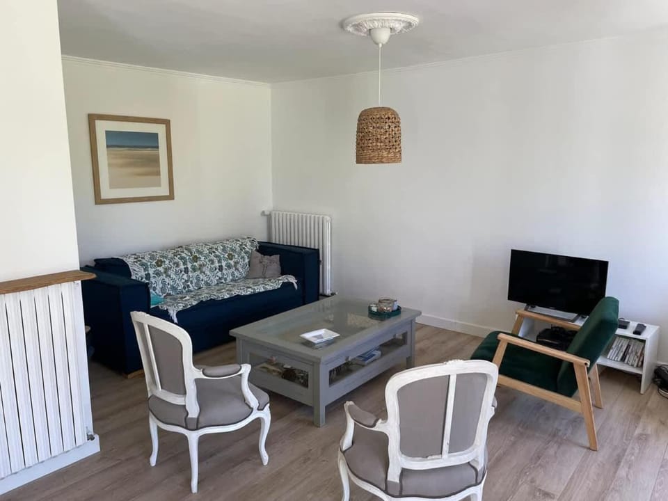 Breton house with sea view & wood burner - 6pers House in Plougasnou