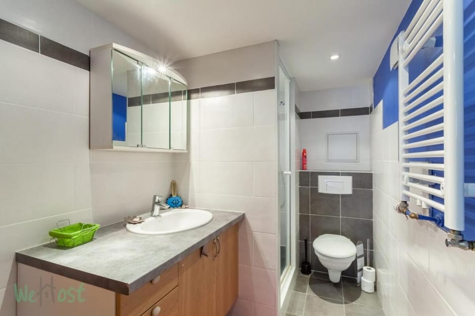 WeHost - Cortelain - Joli deux-pièces avec jardin à Bron/proche Eurexpo Apartment in Lyon