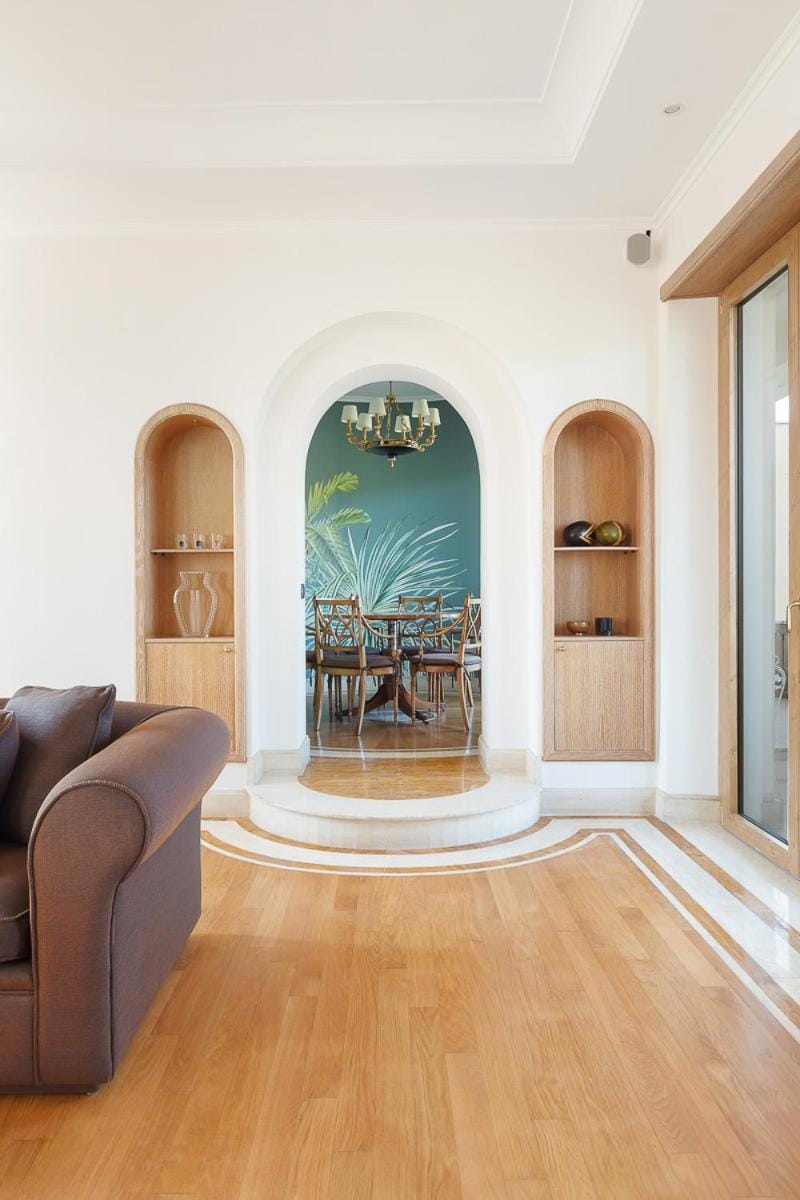 Vintage Penthouse with Panoramic St Peter View Apartment in Rome