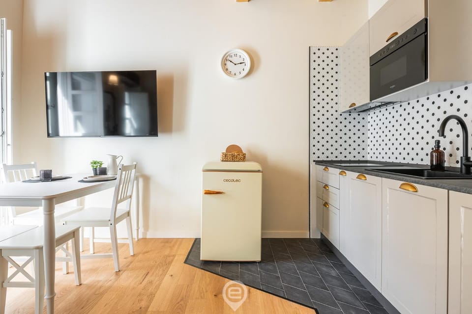 Estay - Corso 148 - Stylish City Retreat Apartment in Cagliari