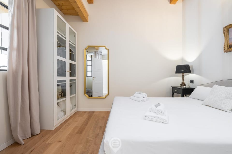Estay - Corso 148 - Stylish City Retreat Apartment in Cagliari