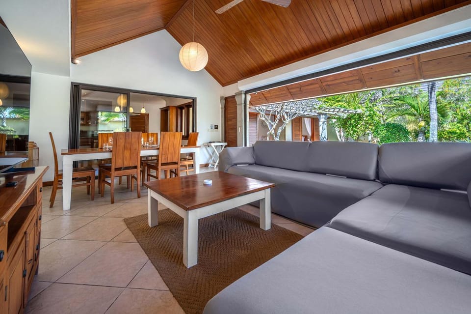 Villa Aria - Private Tropical Escape - Grand Baie Villa in Grand Baie
