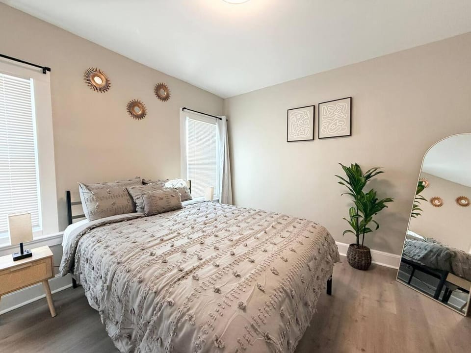 Spacious 3BR| Near NYC + Major Attractions Apartment in West Orange