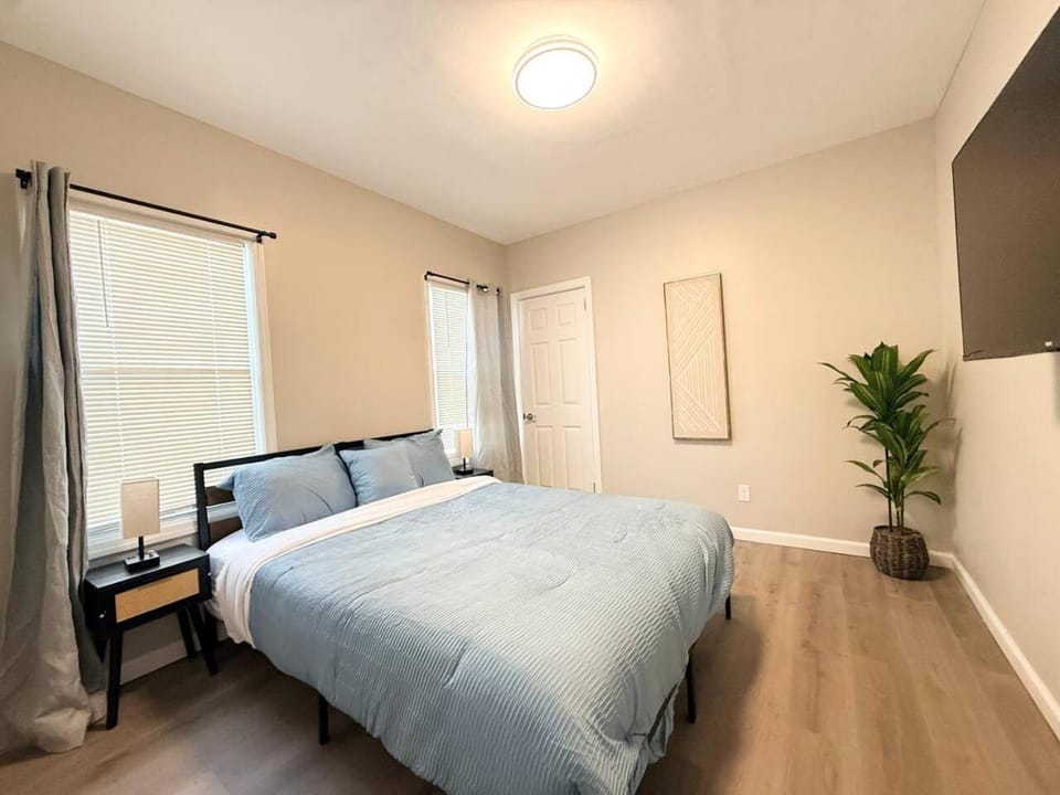Spacious 3BR| Near NYC + Major Attractions Apartment in West Orange