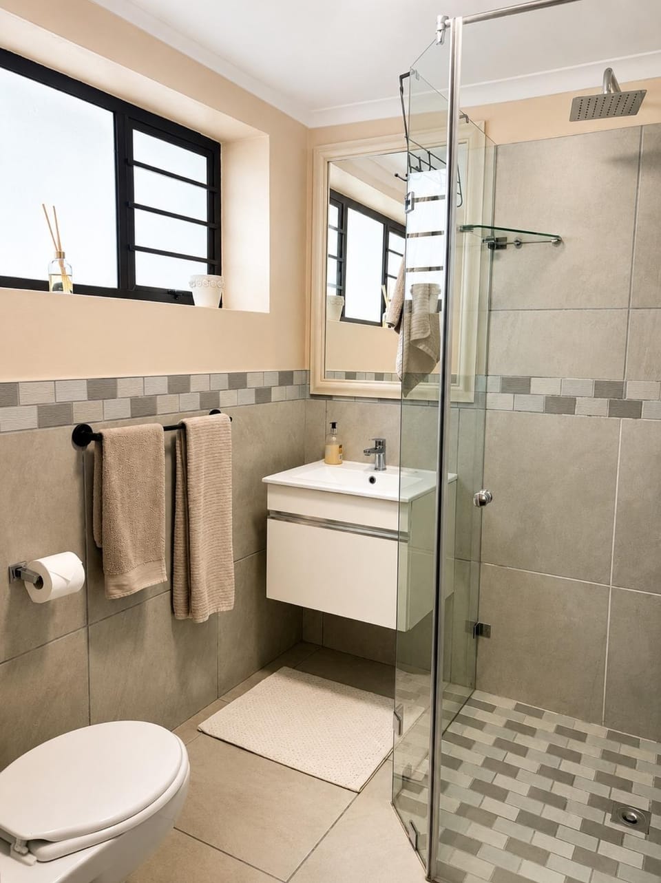 Shower, Toilet, Bathroom