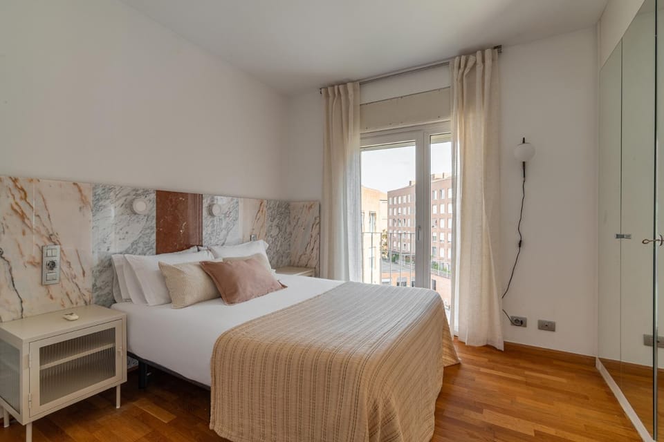 Bed, Photo of the whole room, Bedroom, wardrobe