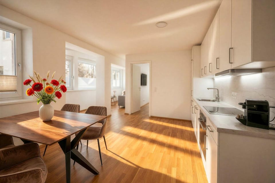 Living room, Dining area