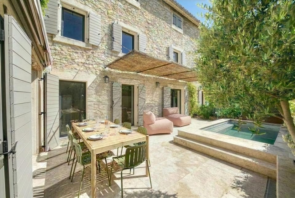 Balcony/Terrace, Dining area, Pool view, Swimming pool
