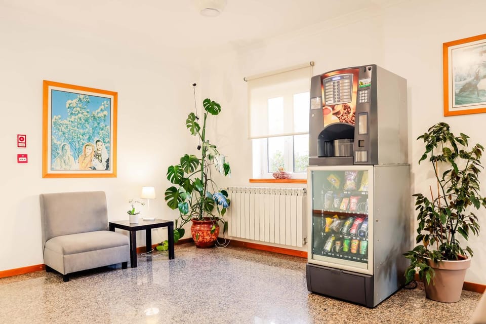 Living room, vending machine
