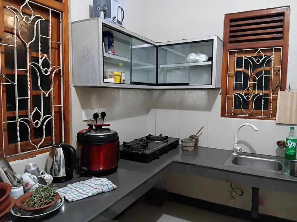 Full house rent in Trincomalee srilanka House in Sri Lanka