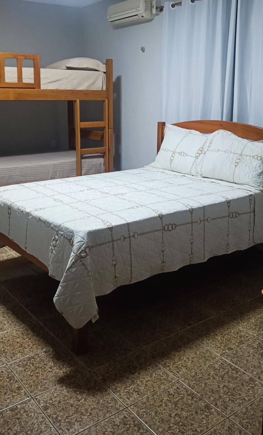 Bed, Photo of the whole room, Bedroom, bunk bed