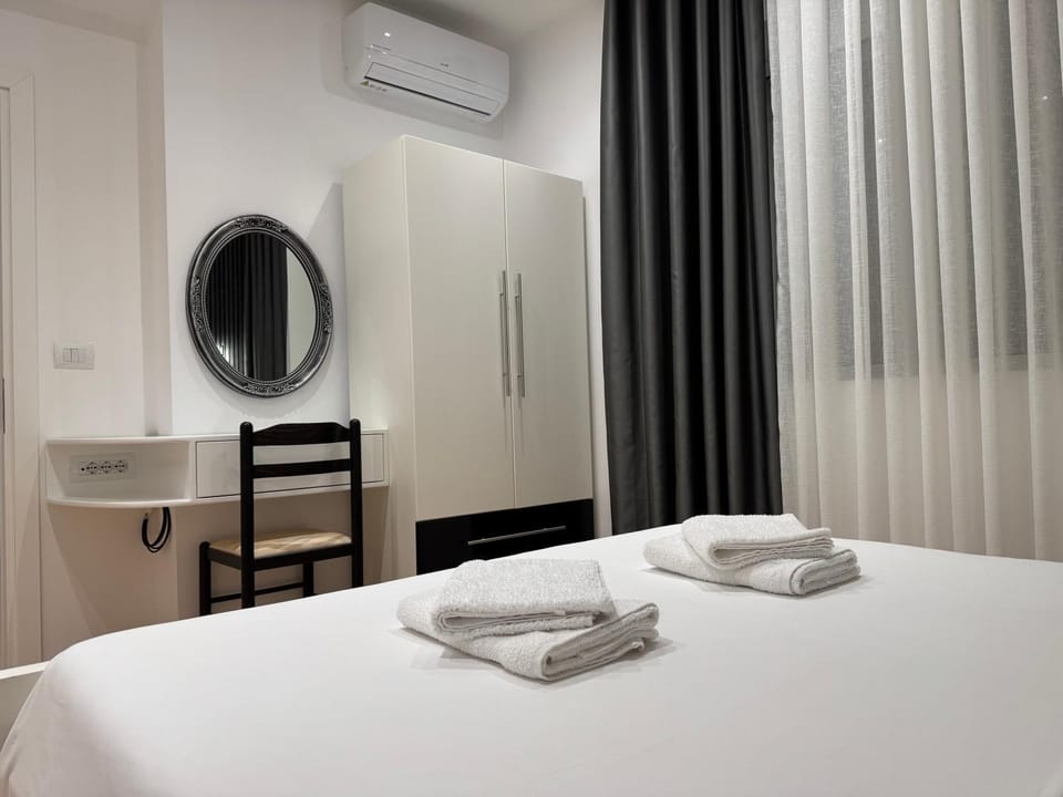 Bed, Photo of the whole room, Bedroom, towels, wardrobe, air conditioner