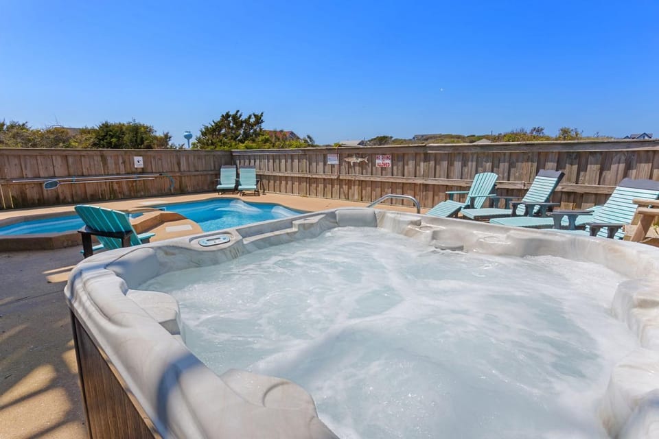 8902 - Landshark House in Hatteras Island