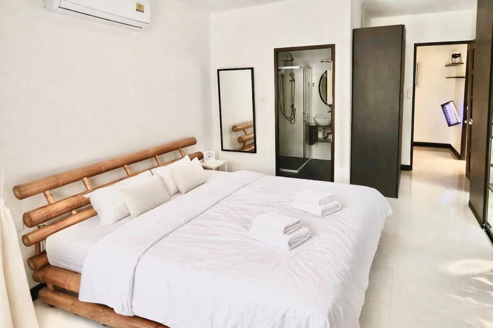 Private Pool Lux Villa - Phuket Apartment in Kathu