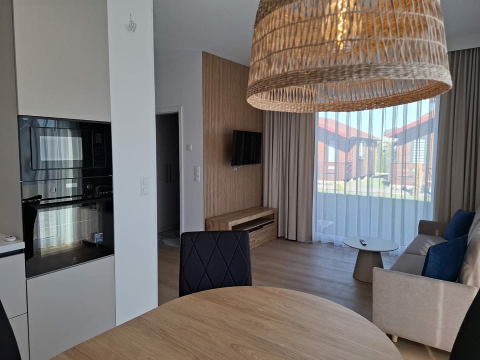 TV and multimedia, Kitchen or kitchenette, Living room