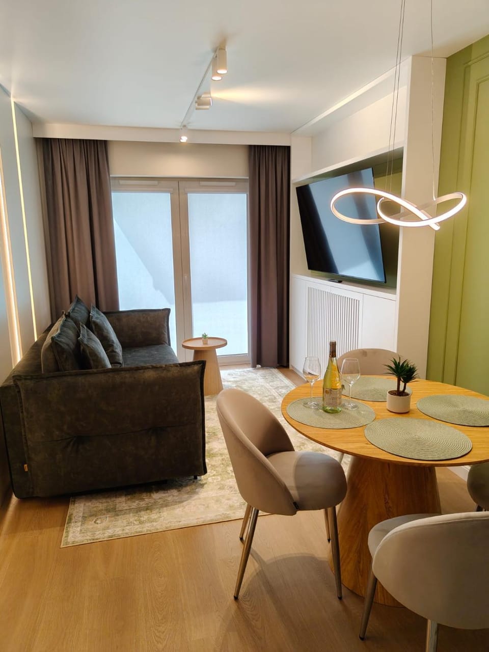 TV and multimedia, Living room, Seating area