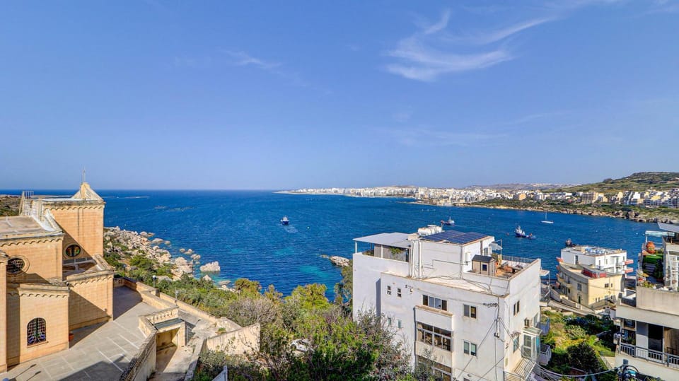 City view, Sea view