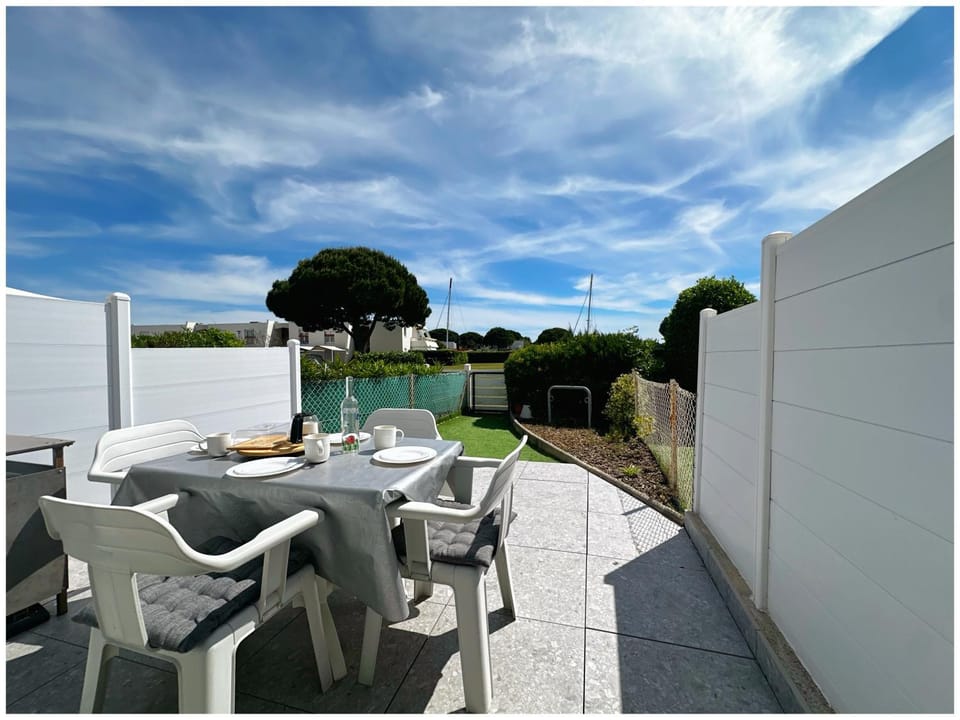 Balcony/Terrace, Balcony/Terrace, Garden view