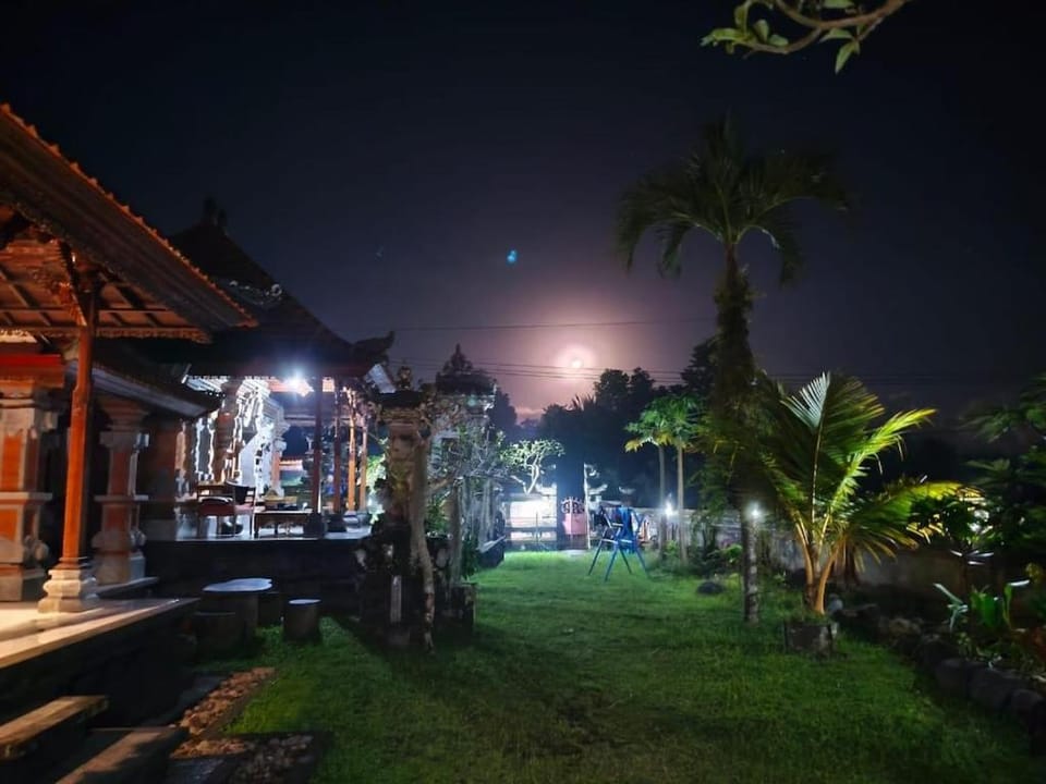 Cozzy Villa Taman near Sidemen Bali Villa in Selat