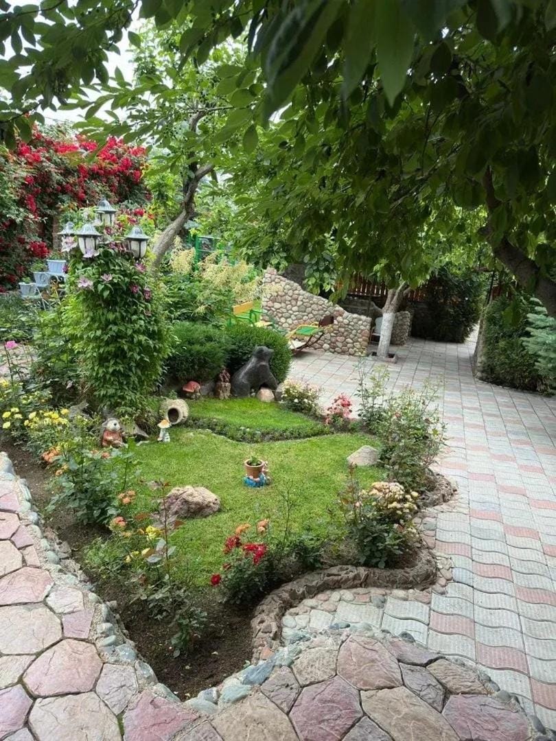 Зелёный дворик Bed and Breakfast in Almaty Region, Kazakhstan