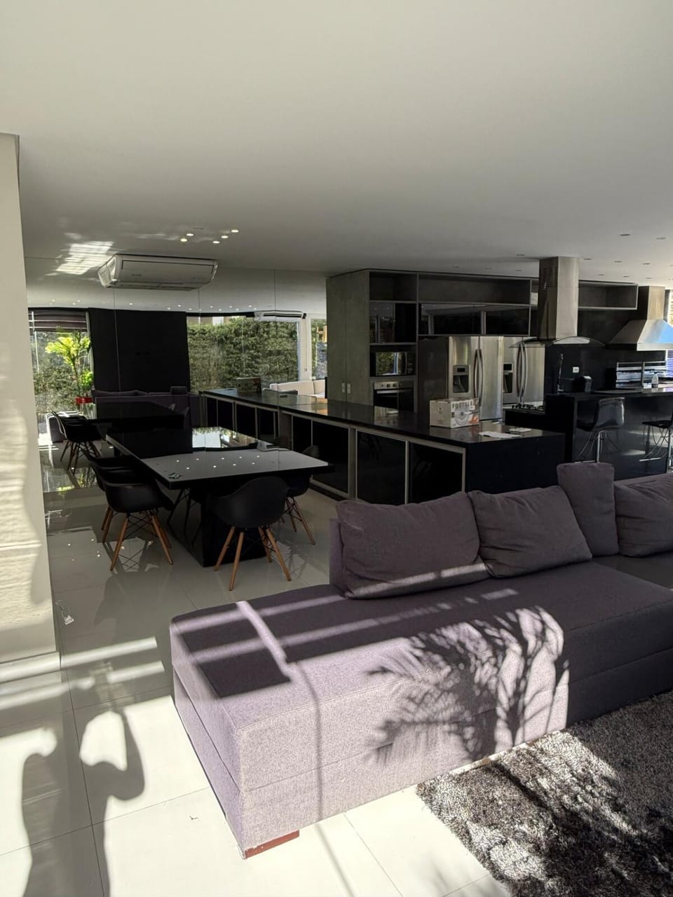 TV and multimedia, Living room, Seating area, Dining area
