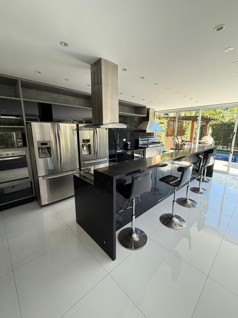 BBQ facilities, Communal kitchen, microwave, oven, stove