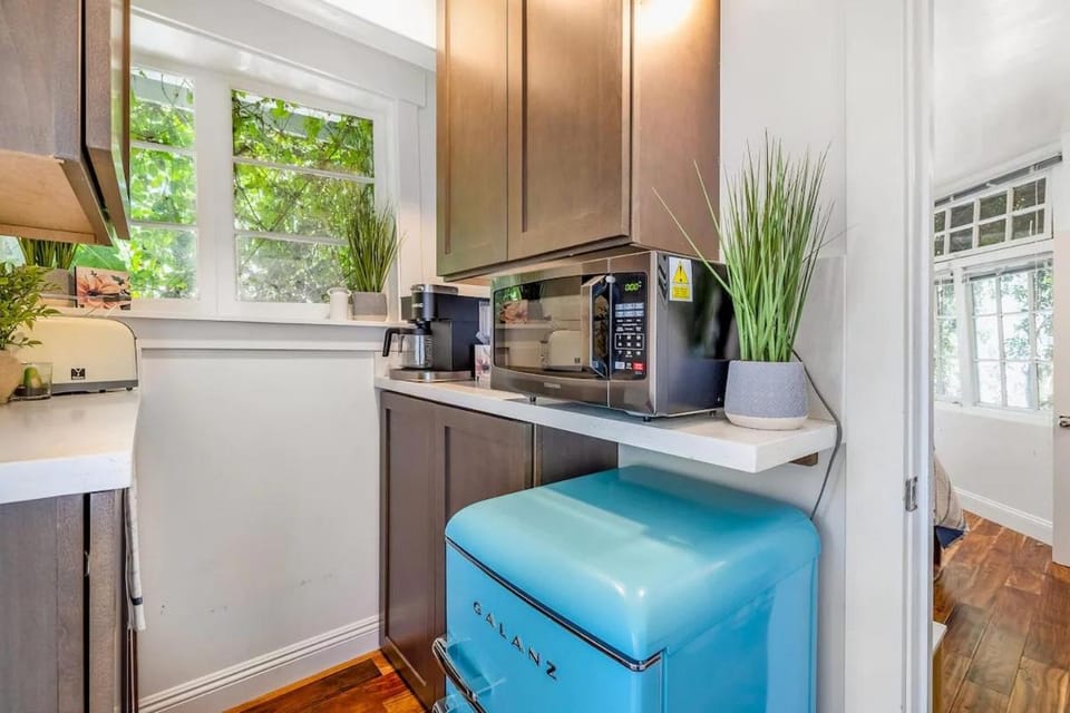 Vine-Covered Garden Suite | Queen + Patio House in Summerland