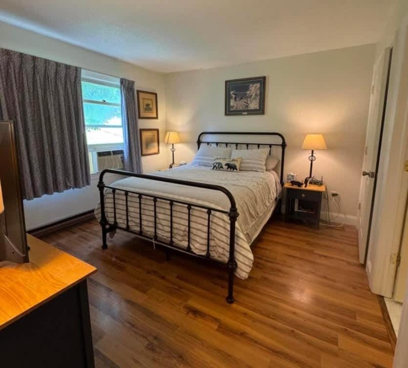 Gorgeous 2BR 2BA Condo At Jiminy Peak w Mtn Views Apartment in Lanesborough