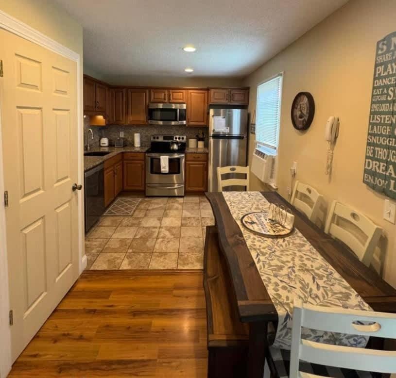 Gorgeous 2BR 2BA Condo At Jiminy Peak w Mtn Views Apartment in Lanesborough