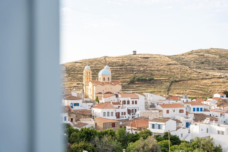 Nearby landmark, Day, Natural landscape, Landmark view